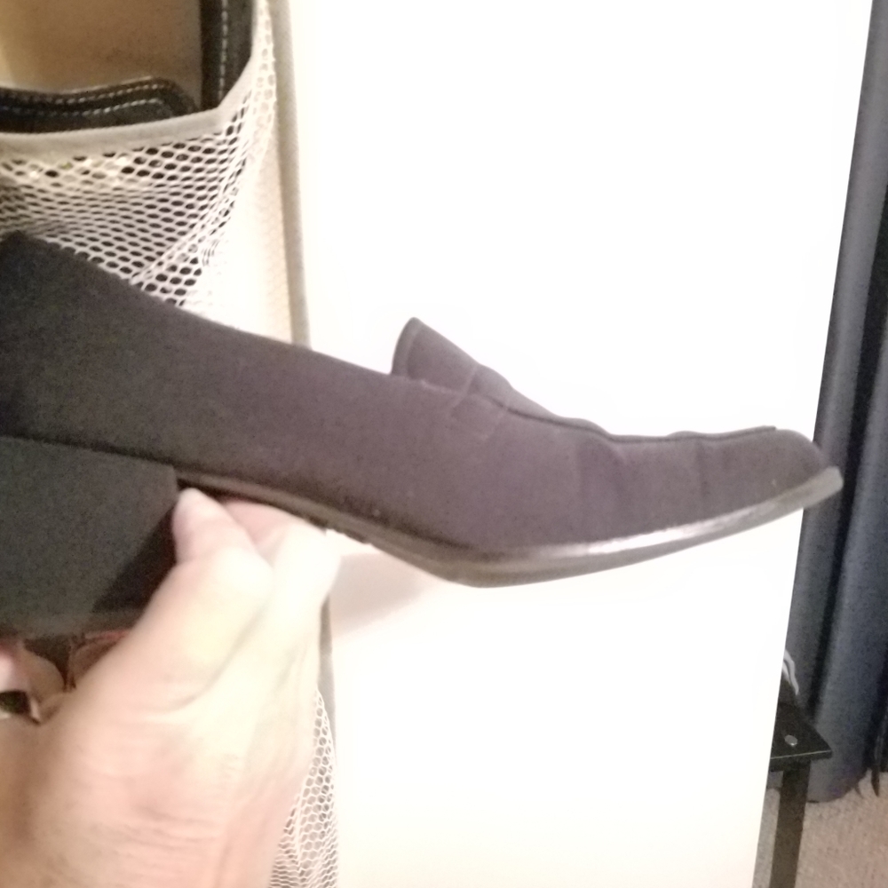 Navy blue pumps